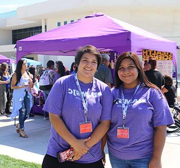 SJC students at student rush wearing their I am SJC t-shirt